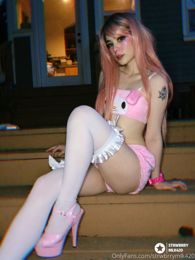 Photo by strwbrrymlk420 published on June 13,2023 11:15:50 - BestThots
