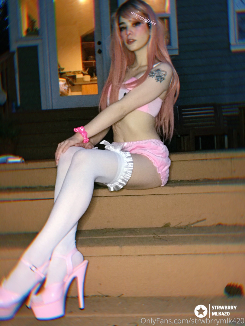 Photo by strwbrrymlk420 published on June 13,2023 11:18:40 - BestThots