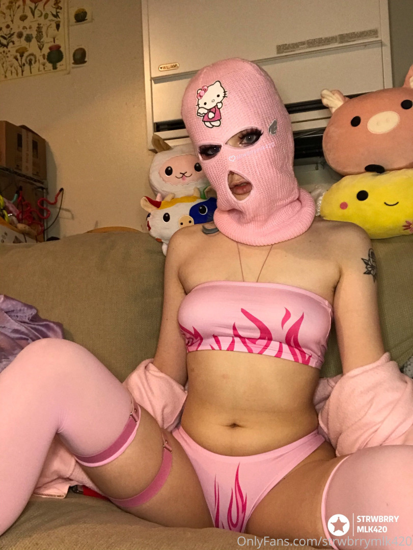 Photo by strwbrrymlk420 published on June 13,2023 11:19:05 - BestThots