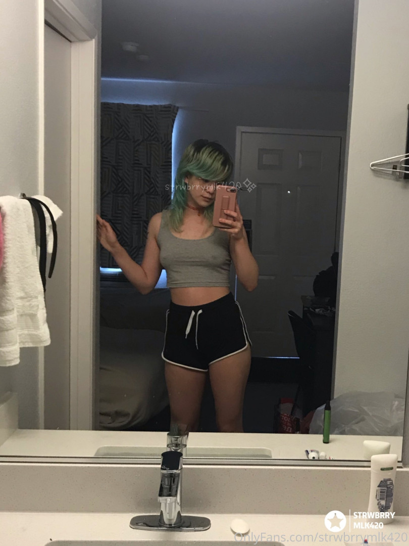 Photo by strwbrrymlk420 published on June 13,2023 11:20:23 - BestThots