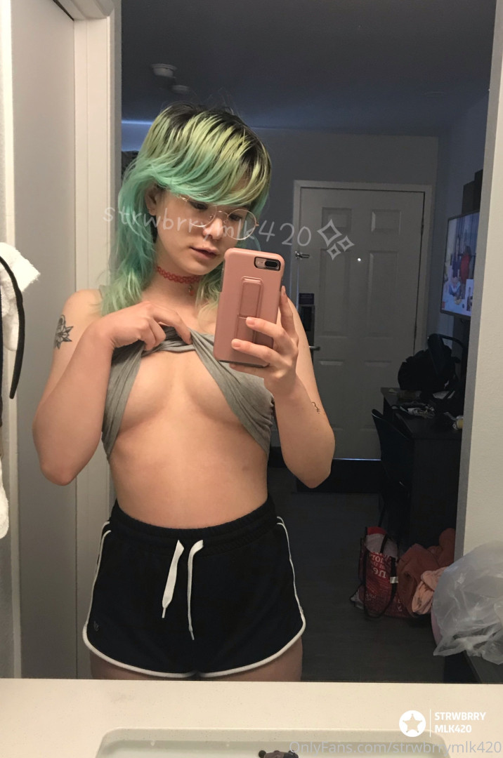 Photo by strwbrrymlk420 published on June 13,2023 11:20:44 - BestThots