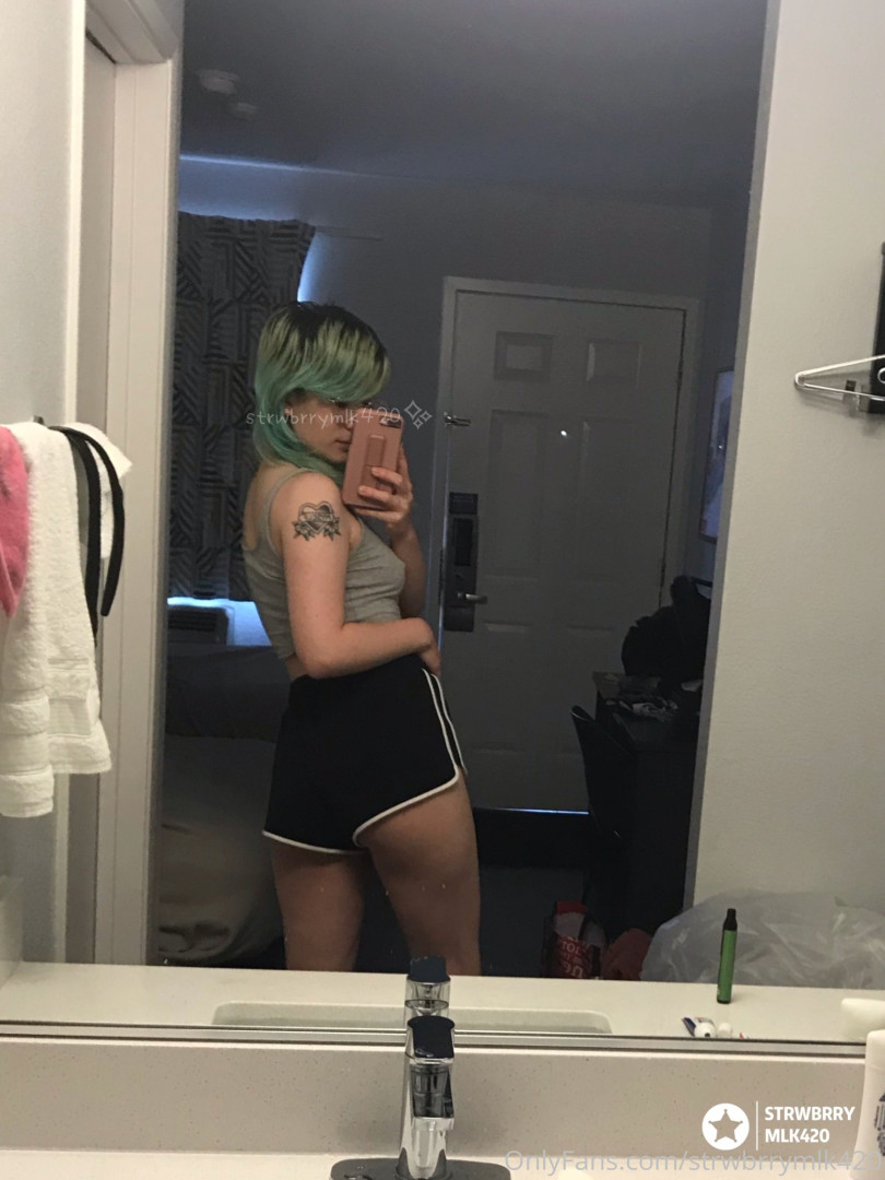 Photo by strwbrrymlk420 published on June 13,2023 11:25:31 - BestThots