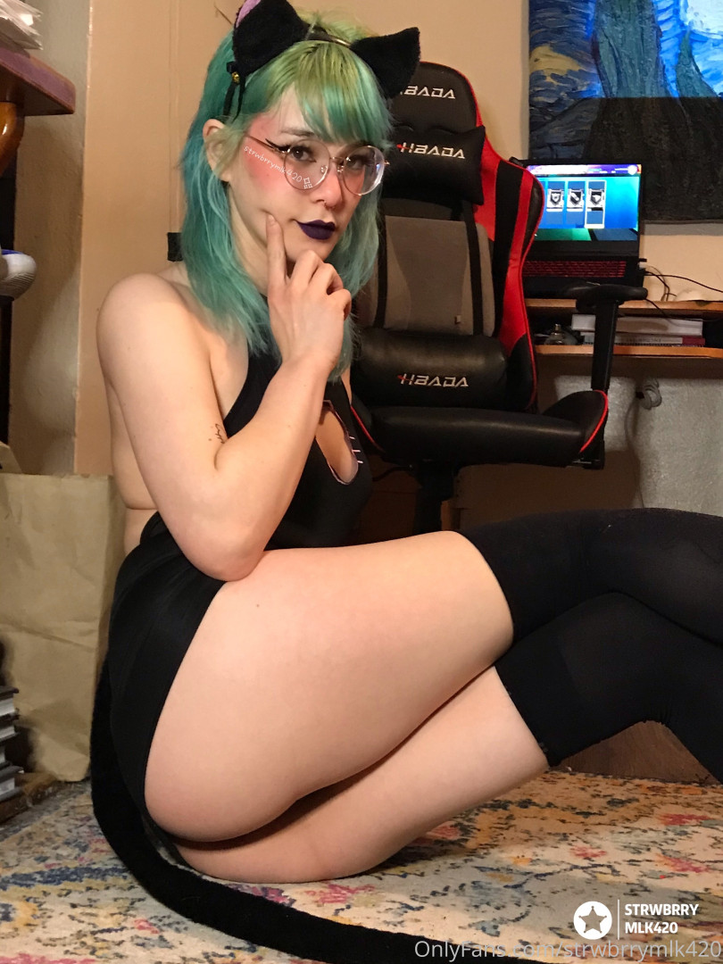 Photo by strwbrrymlk420 published on June 13,2023 11:26:08 - BestThots