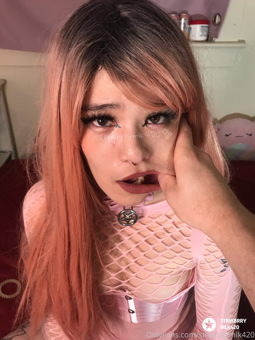 Photo by strwbrrymlk420 published on June 13,2023 11:26:39 - BestThots
