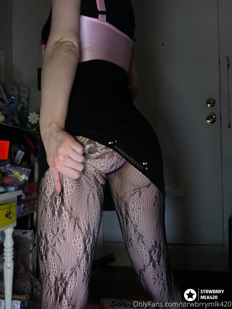 Photo by strwbrrymlk420 published on June 13,2023 11:27:07 - BestThots