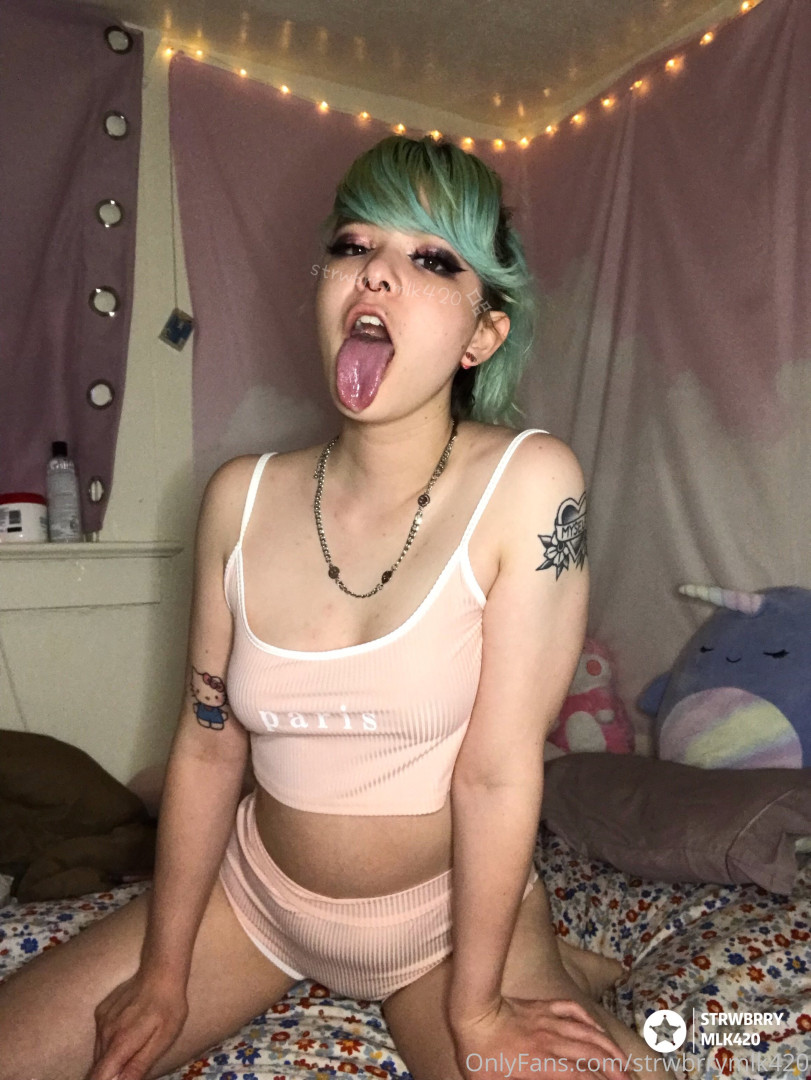 Photo by strwbrrymlk420 published on June 13,2023 11:29:51 - BestThots
