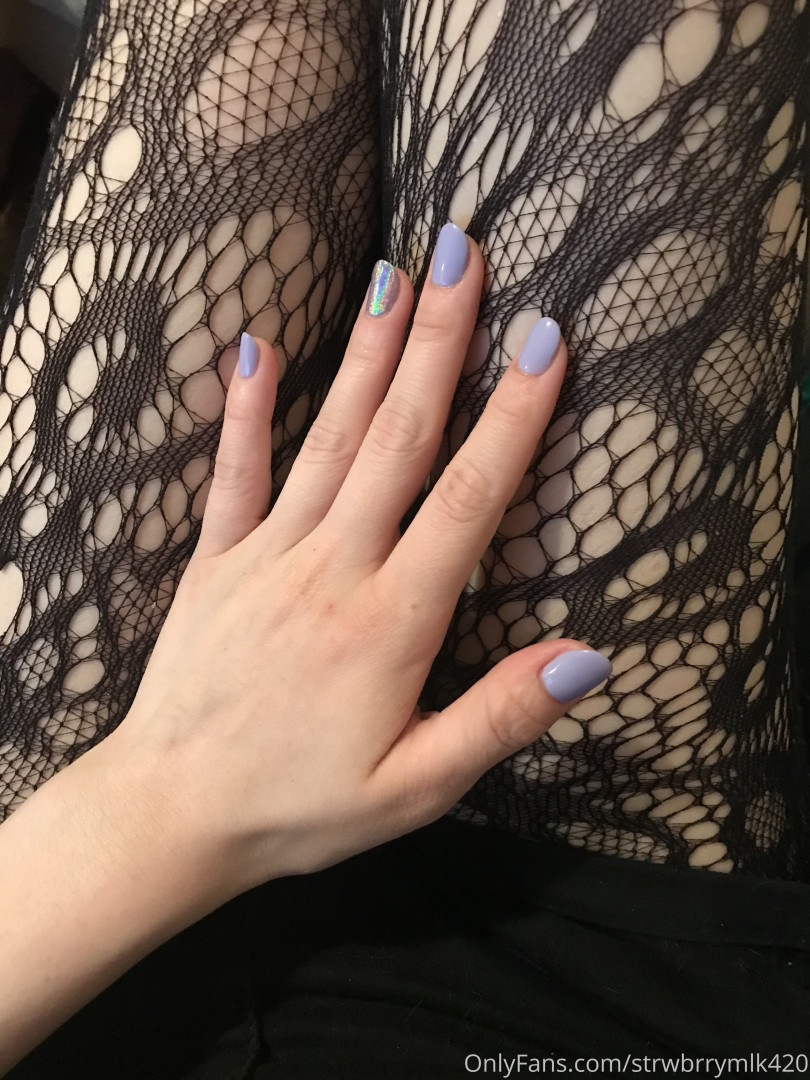 Photo by strwbrrymlk420 published on June 13,2023 11:32:13 - BestThots