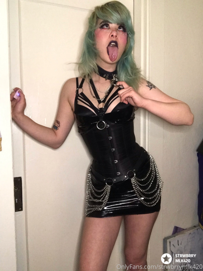 Photo by strwbrrymlk420 published on June 13,2023 11:33:41 - BestThots