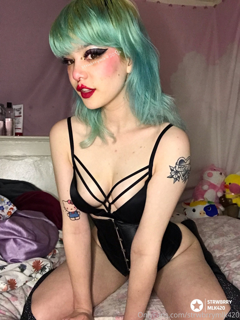Photo by strwbrrymlk420 published on June 13,2023 11:35:45 - BestThots