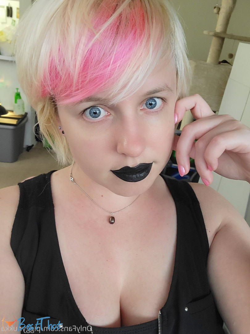 Photo by piggynukka published on December 12,2024 09:49:50 - BestThots