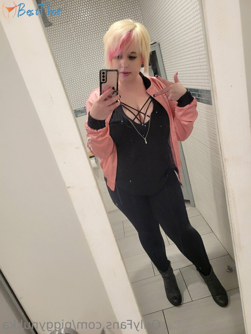 Photo by piggynukka published on December 12,2024 09:49:51 - BestThots