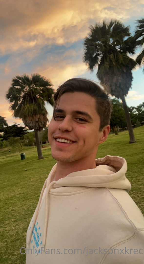 Photo by jacksonxkrec published on October 15,2023 01:21:34 - BestThots