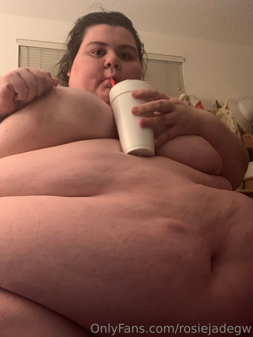 Photo by rosiejadegw published on May 18,2023 17:29:13 - BestThots