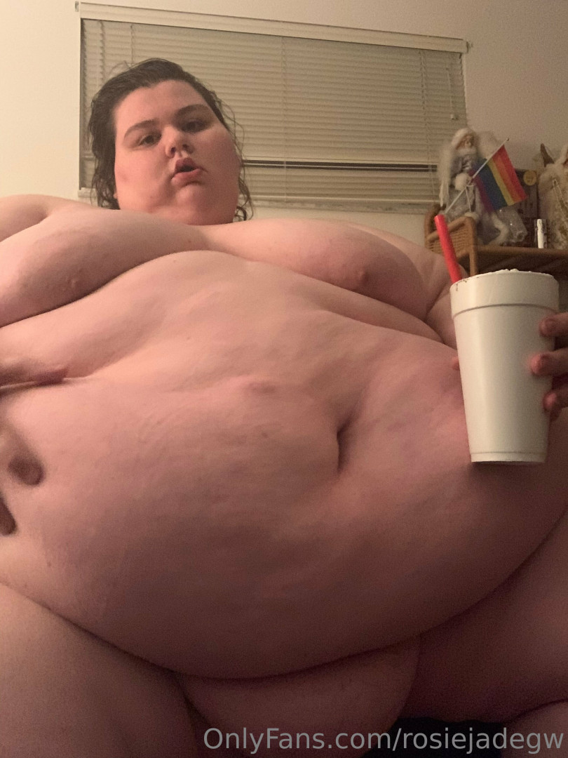 Photo by rosiejadegw published on May 18,2023 17:29:41 - BestThots