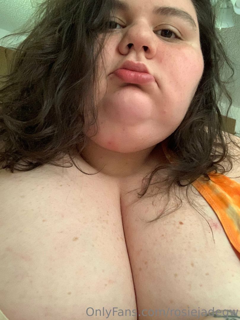 Photo by rosiejadegw published on May 18,2023 17:30:17 - BestThots