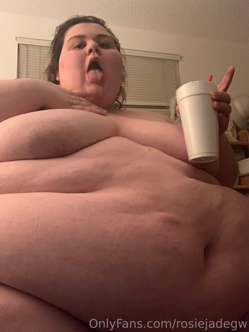 Photo by rosiejadegw published on May 18,2023 17:30:31 - BestThots