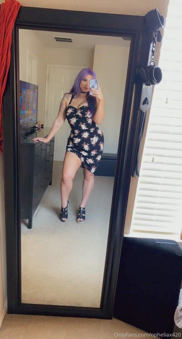 Photo by opheliax420 published on October 13,2023 10:52:57 - BestThots