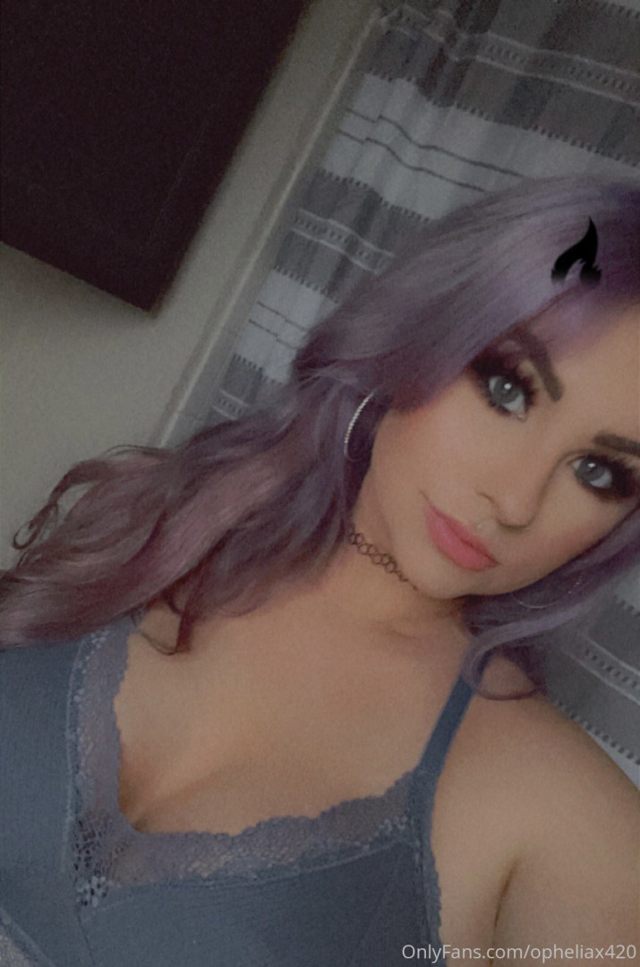 Photo by opheliax420 published on October 13,2023 10:58:39 - BestThots