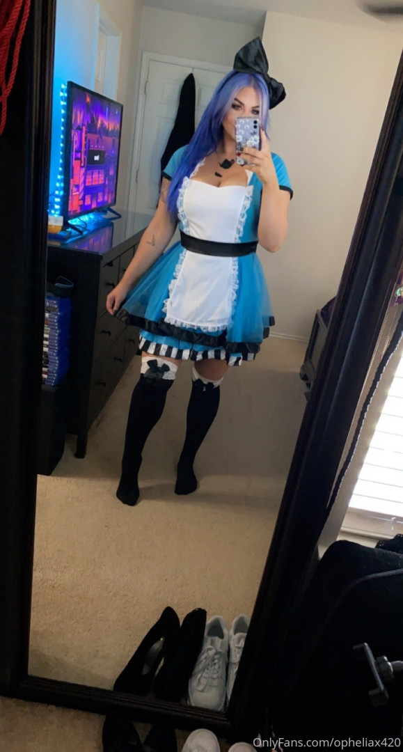 Photo by opheliax420 published on October 13,2023 11:36:53 - BestThots