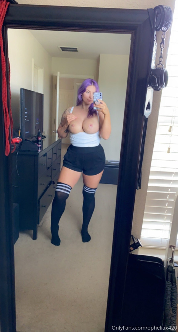 Photo by opheliax420 published on October 13,2023 11:38:18 - BestThots