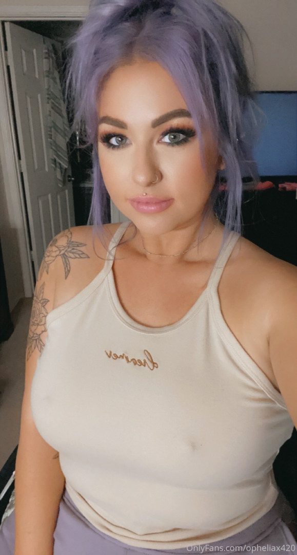 Photo by opheliax420 published on October 13,2023 11:41:07 - BestThots