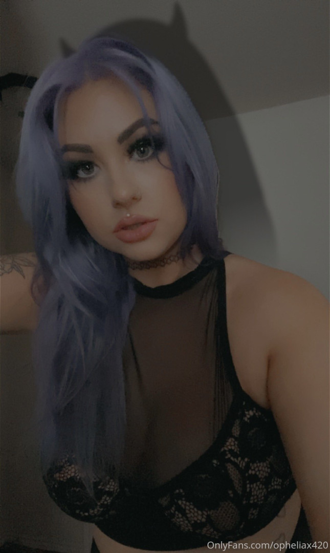 Photo by opheliax420 published on October 13,2023 12:10:03 - BestThots