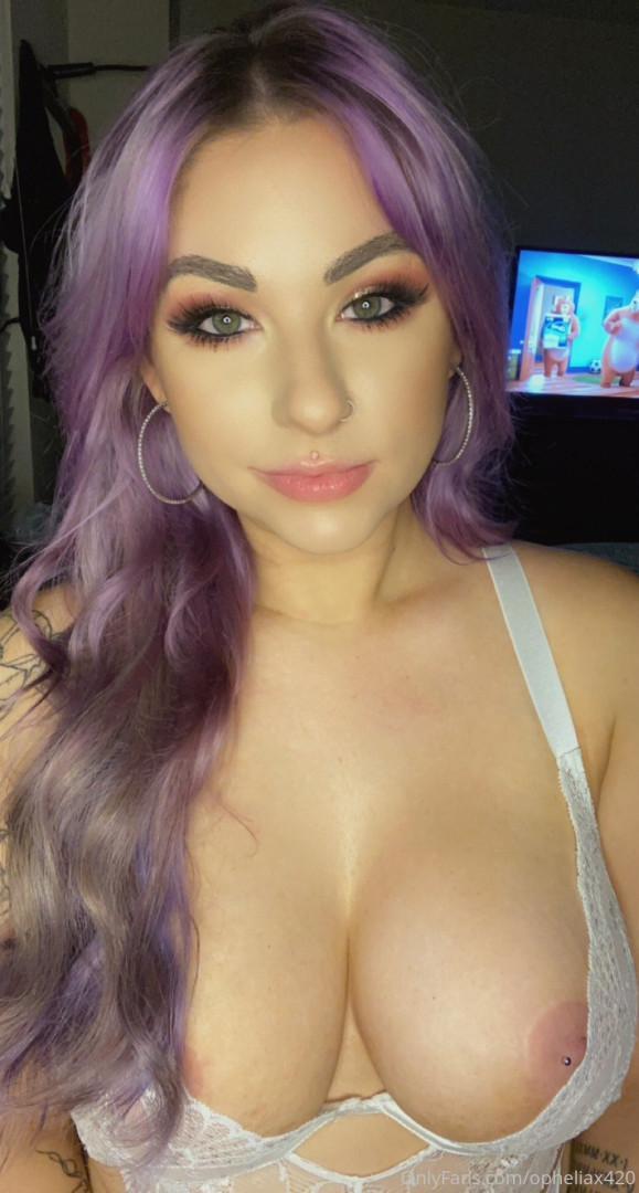 Photo by opheliax420 published on October 13,2023 14:13:06 - BestThots