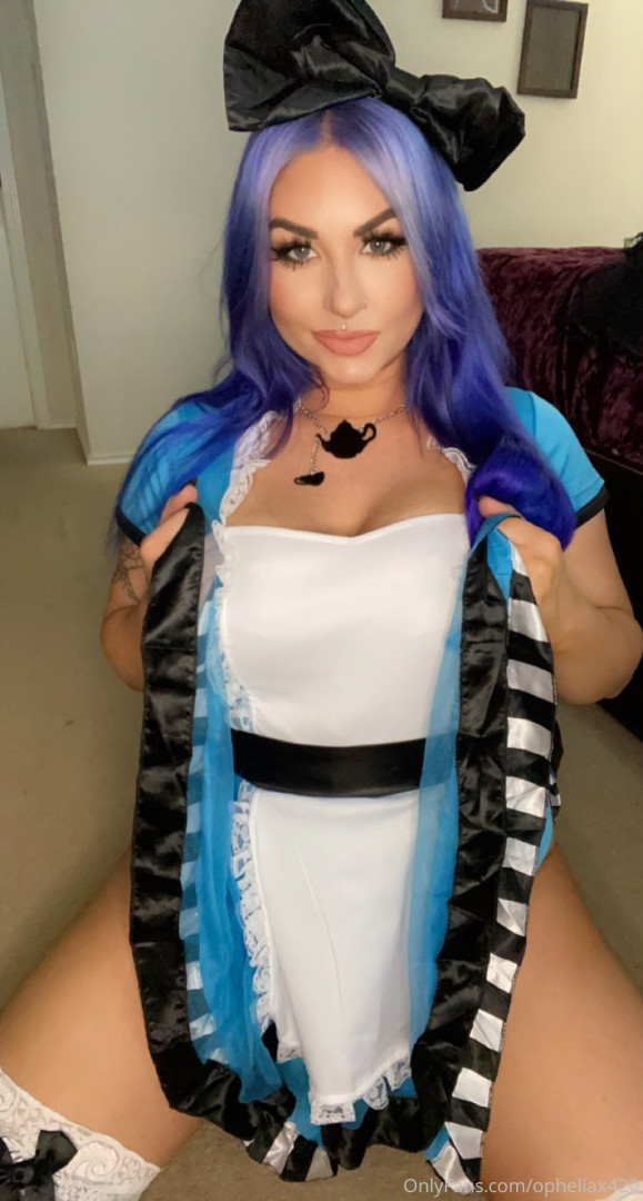 Photo by opheliax420 published on October 13,2023 14:26:05 - BestThots