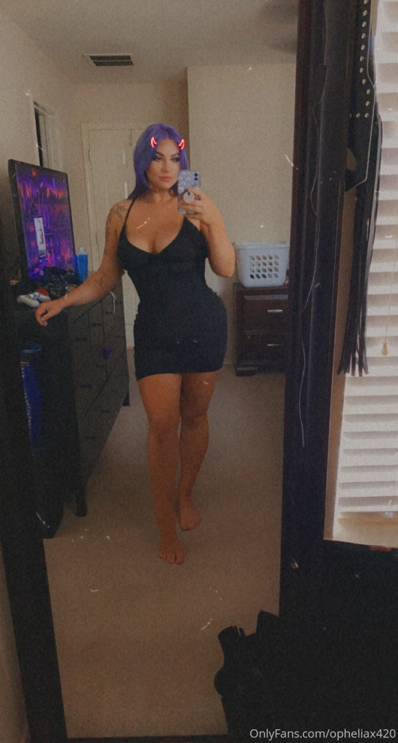 Photo by opheliax420 published on October 13,2023 16:27:30 - BestThots