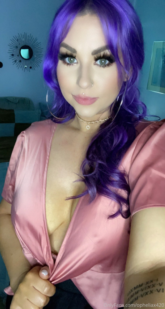 Photo by opheliax420 published on October 13,2023 17:26:39 - BestThots