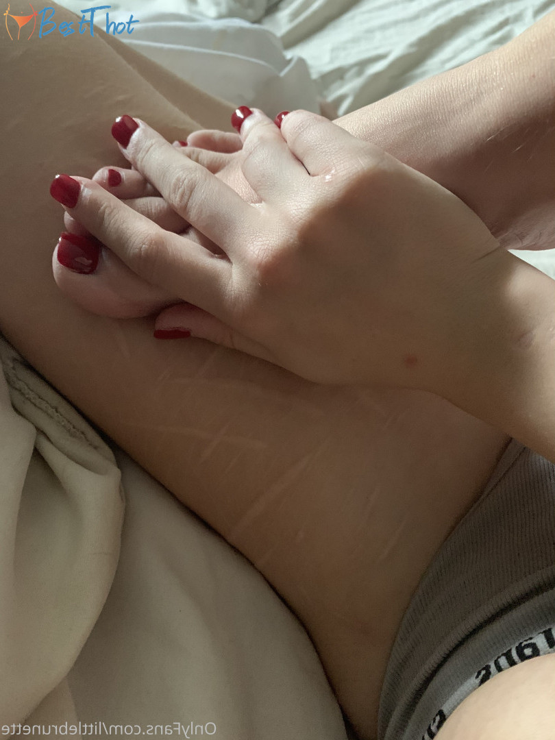 Photo by littlebrunette published on December 20,2024 00:08:49 - BestThots