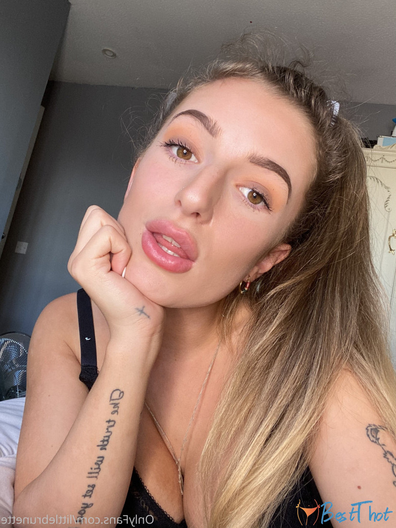 Photo by littlebrunette published on December 20,2024 01:10:01 - BestThots