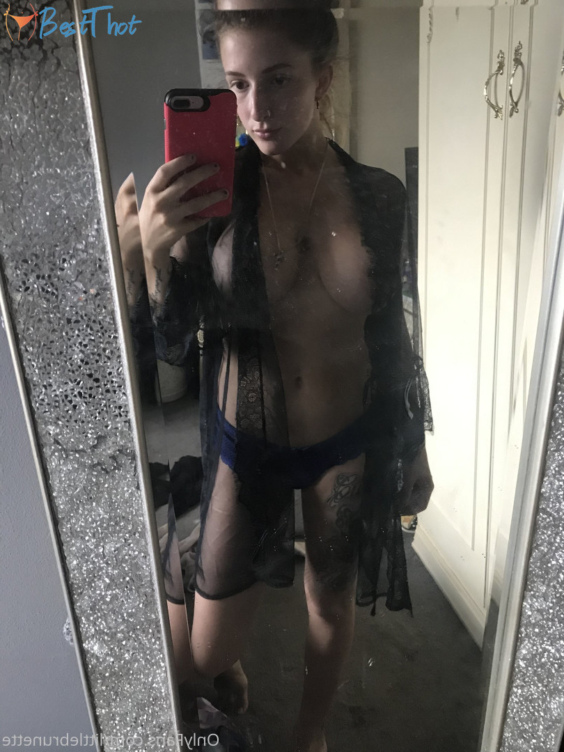 Photo by littlebrunette published on December 20,2024 02:11:49 - BestThots