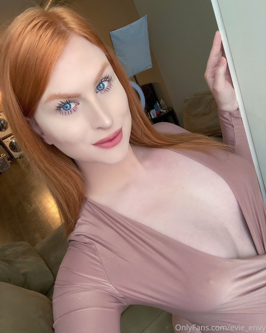 Photo by evie_envy published on July 13,2023 10:59:59 - BestThots