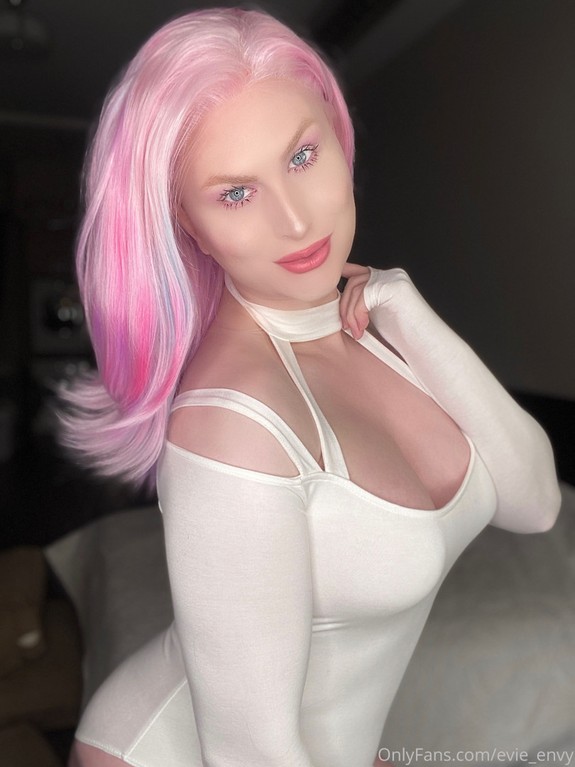 Photo by evie_envy published on July 13,2023 11:02:02 - BestThots