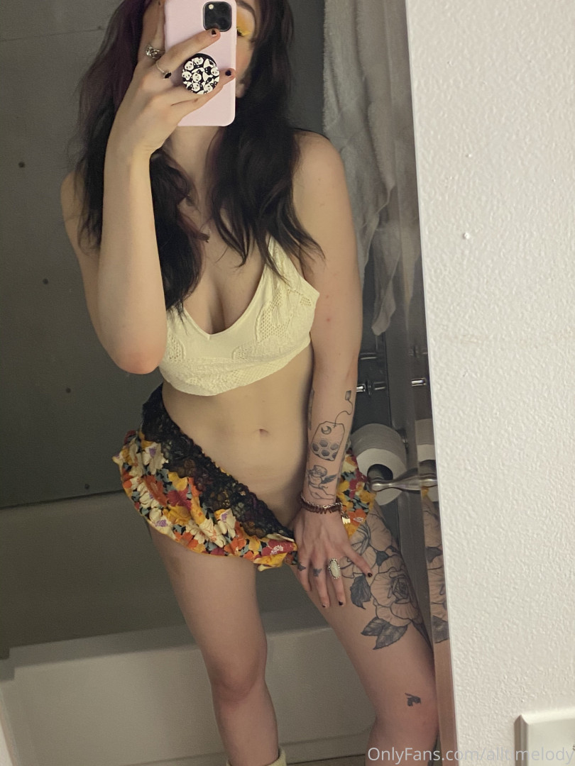 Photo by alltimelody published on October 16,2023 21:59:57 - BestThots