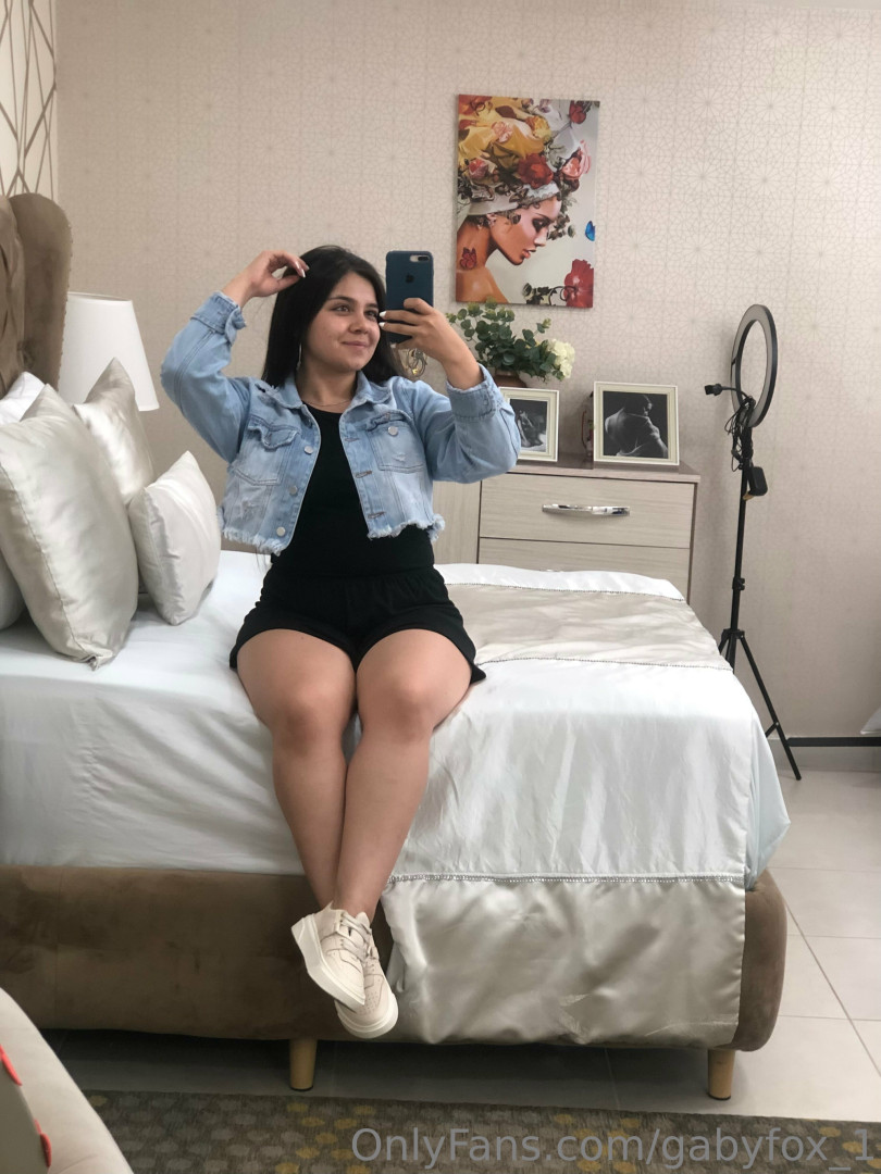 Photo by gabyfox_1 published on May 26,2023 20:52:22 - BestThots