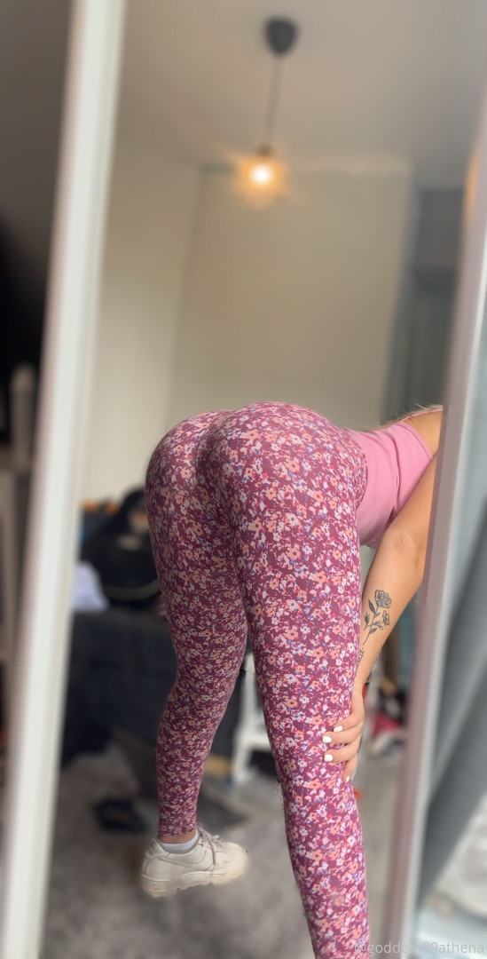 Photo by goddess99athena published on October 11,2023 12:11:07 - BestThots