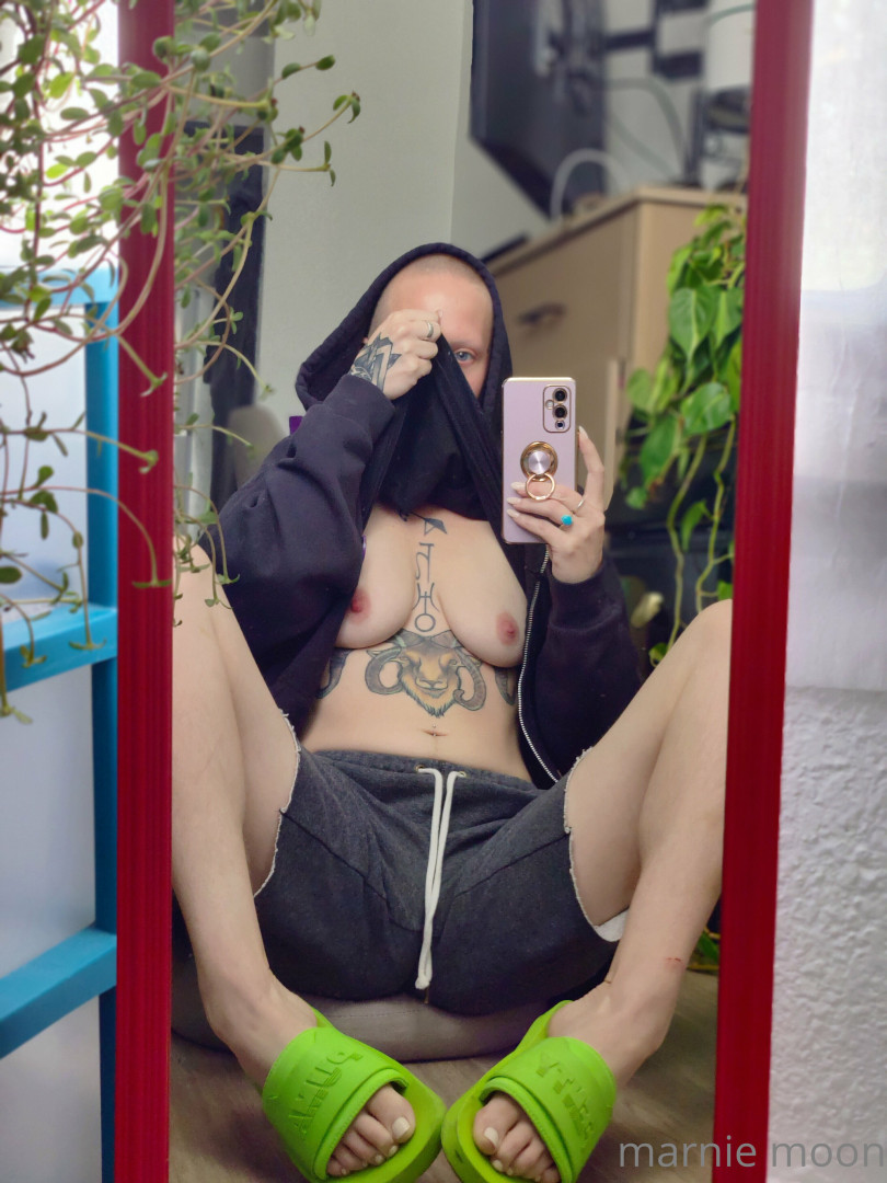 Photo by thesavorypie published on May 16,2023 21:21:30 - BestThots