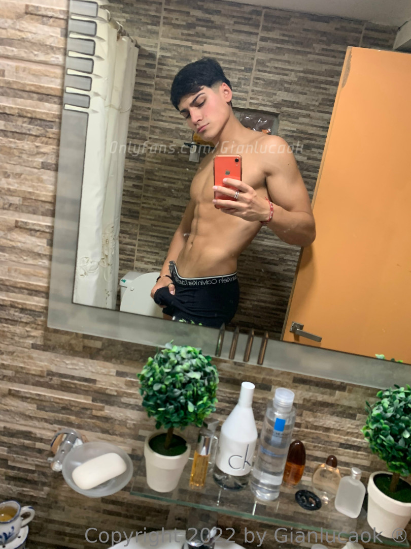 Photo by gianlucaok published on October 14,2023 12:02:54 - BestThots