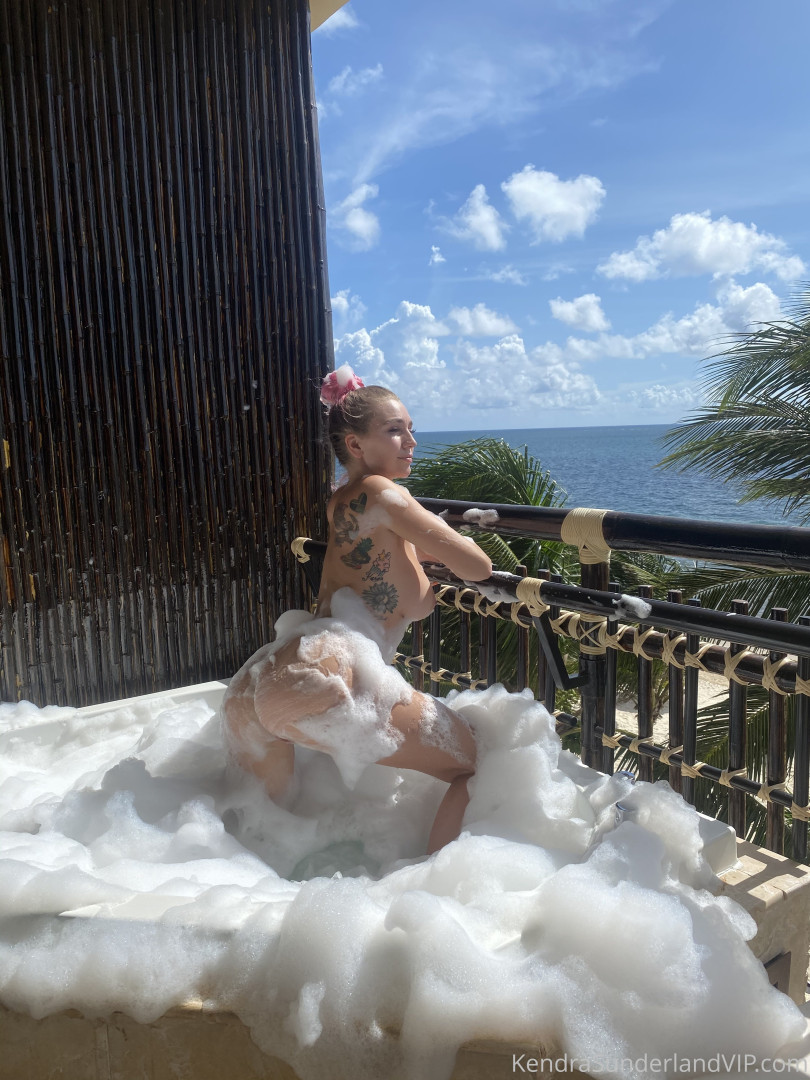 Photo by kslibrarygirl published on August 29,2023 16:31:06 - BestThots