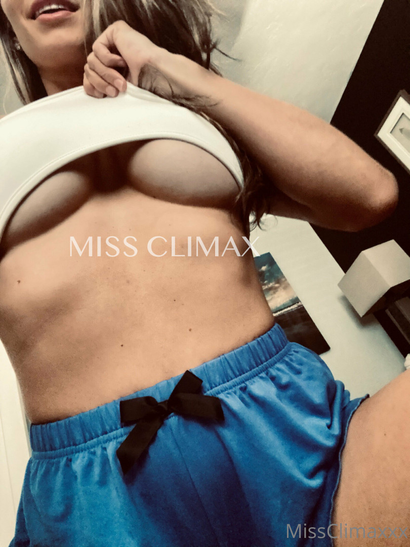 Photo by missclimaxxxvip published on July 30,2023 14:49:35 - BestThots
