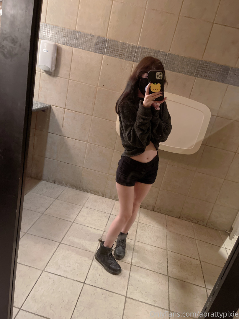 Photo by abrattypixie published on October 16,2023 20:39:27 - BestThots
