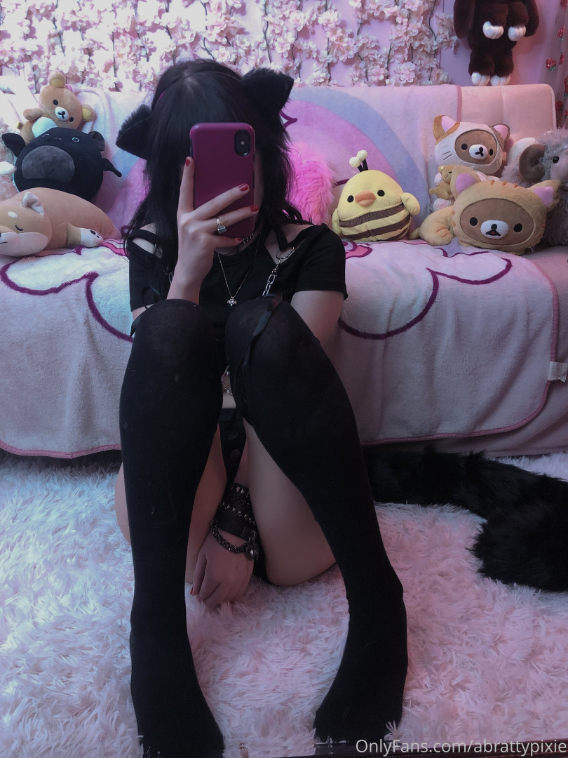 Photo by abrattypixie published on October 16,2023 21:03:33 - BestThots