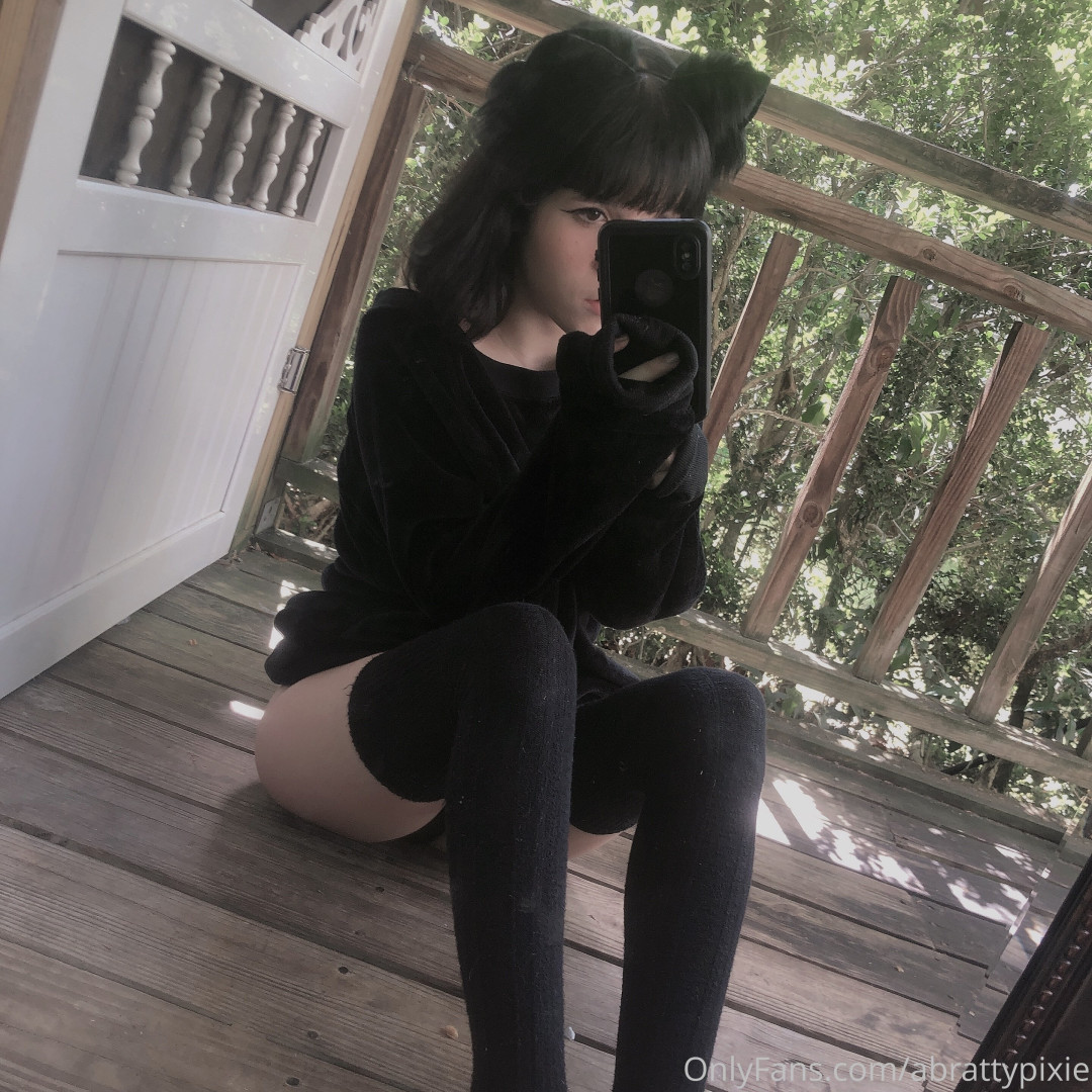 Photo by abrattypixie published on October 16,2023 21:14:44 - BestThots