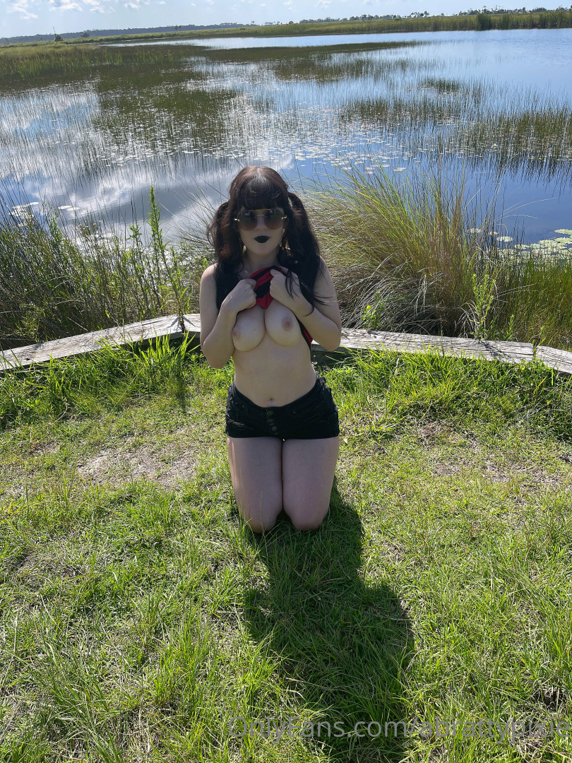 Photo by abrattypixie published on October 16,2023 21:18:31 - BestThots