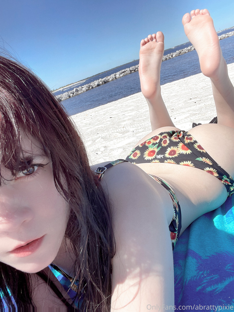 Photo by abrattypixie published on October 16,2023 21:33:46 - BestThots