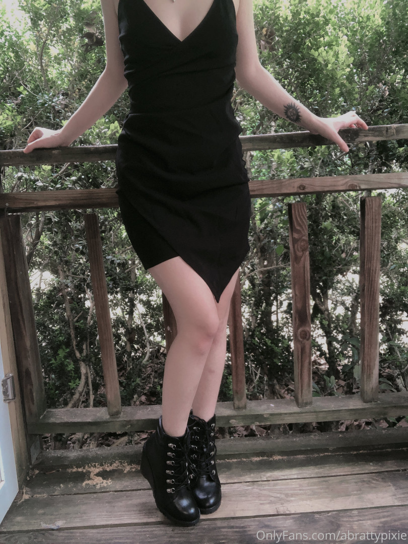 Photo by abrattypixie published on October 16,2023 21:47:22 - BestThots