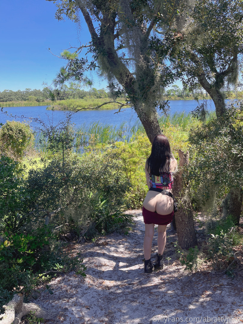 Photo by abrattypixie published on October 16,2023 22:02:05 - BestThots