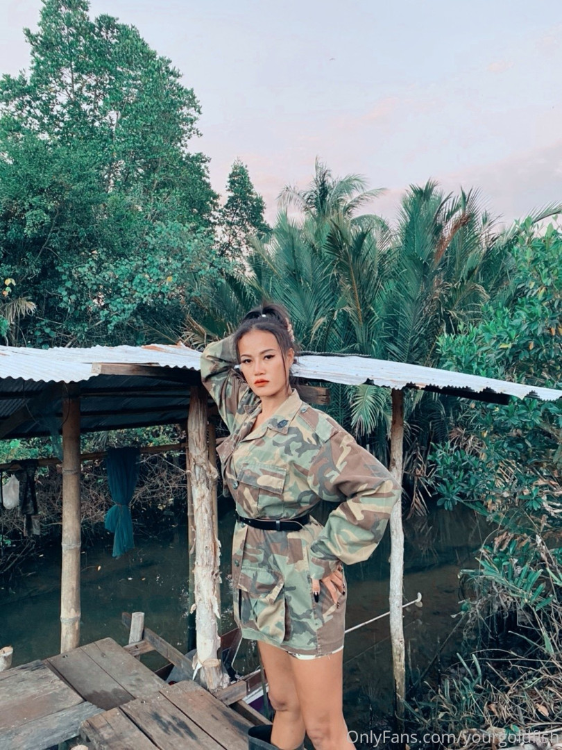 Photo by yourgoldfish published on May 15,2023 18:38:13 - BestThots